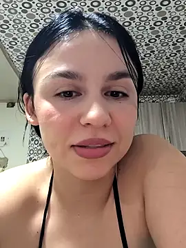 Snapshot of Daniela-rosee chatting on March 31, 3:41 am Daniela-rosee online show from March 31, 3:41 am