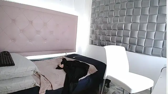 Snapshot of Dulce__Lovee chatting on October 7, 11:29 am Dulce Lovee online show from October 7, 11:29 am