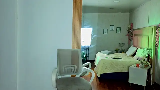 RobinBennett online show from February 1, 12:26 pm