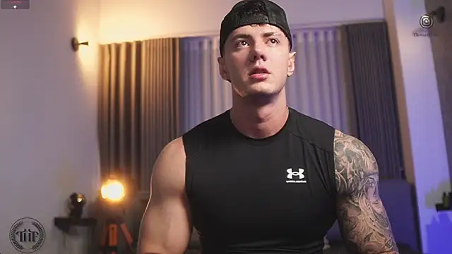 Snapshot of Thomas_Falcon chatting on October 22, 1:17 am Thomas Falcon online show from October 22, 1:17 am