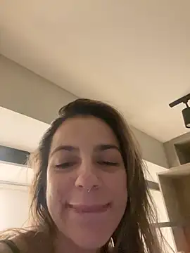 Snapshot of ChilliandGoat chatting on October 14, 12:44 am ChilliandGoat online show from October 14, 12:44 am