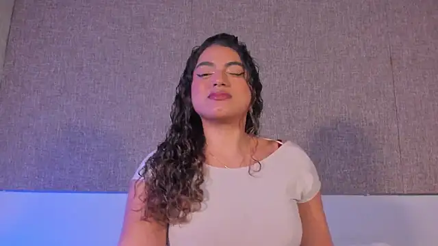 Snapshot of Salomeferreira_ chatting on October 14, 4:52 pm Salomeferreira  online show from October 14, 4:52 pm