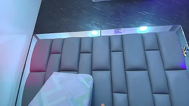 Snapshot of kissme_luna chatting on September 23, 7:06 pm kissme luna online show from September 23, 7:06 pm