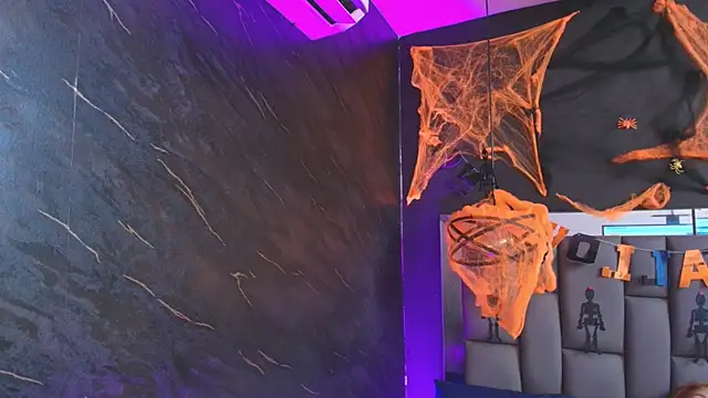 Snapshot of kissme_luna chatting on October 26, 6:58 pm kissme luna online show from October 26, 6:58 pm