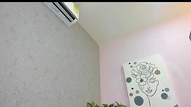 kissme luna online show from February 10, 7:07 pm