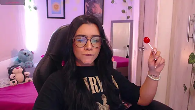 MarilynWhite  online show from October 7, 7:00 pm