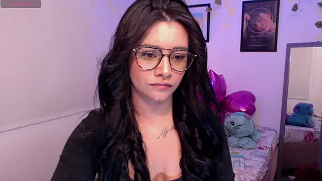 MarilynWhite  online show from October 11, 8:40 pm