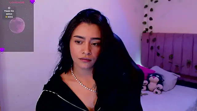 MarilynWhite  online show from February 2, 9:13 pm