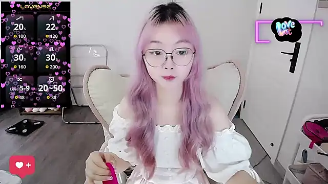 Snapshot of baby-yaya20 chatting on September 22, 5:09 am baby-yaya20 online show from September 22, 5:09 am