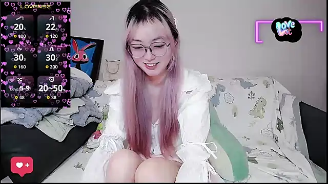 Snapshot of baby-yaya20 chatting on October 24, 9:11 pm baby-yaya20 online show from October 24, 9:11 pm