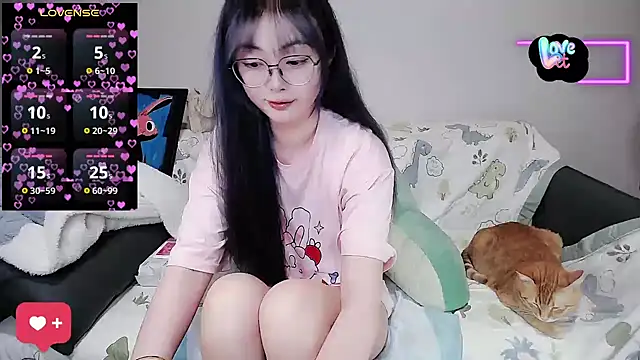 Snapshot of baby-yaya20 chatting on October 30, 11:44 am baby-yaya20 online show from October 30, 11:44 am