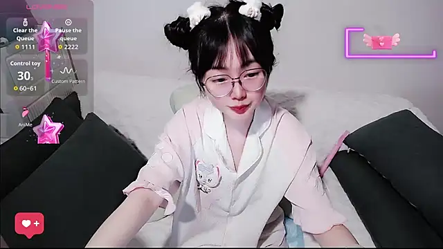 baby-yaya20 online show from June 4, 10:38 pm