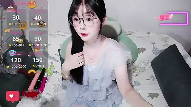 baby-yaya20 online show from July 29, 1:31 pm