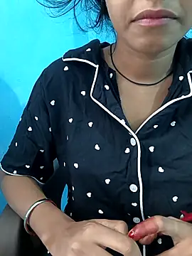 Cute Aaisha online show from September 13, 6:02 am