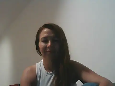 Snapshot of Avelinii chatting on May 14, 7:42 pm Avelinii online show from May 14, 7:42 pm