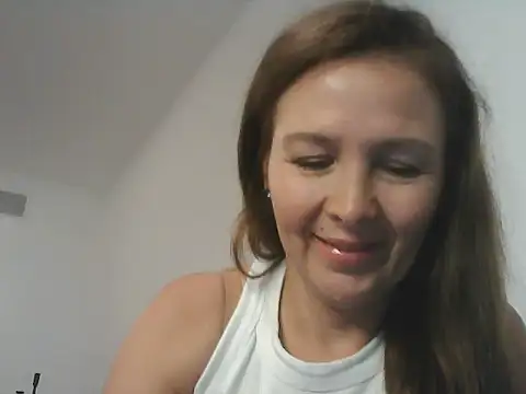 Snapshot of Avelinii chatting on May 23, 6:12 pm Avelinii online show from May 23, 6:12 pm