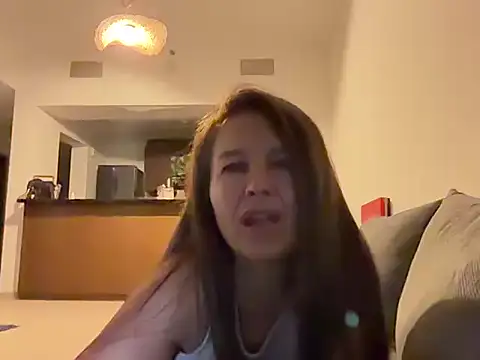 Snapshot of Avelinii chatting on June 11, 7:56 pm Avelinii online show from June 11, 7:56 pm