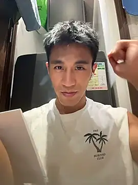 gooodboiii online show from March 26, 3:28 pm