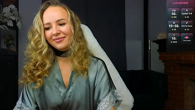 Hloya Mei online show from September 17, 11:28 pm