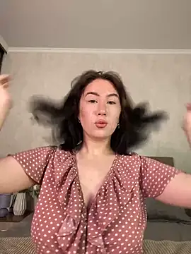 CurvyWoman- online show from September 15, 7:52 am