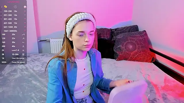 FlexyFox online show from February 5, 4:22 pm