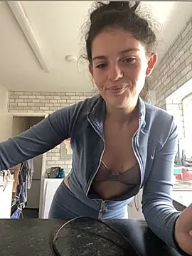 Camwithchlox online show from September 17, 11:56 am