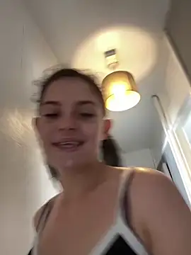 Camwithchlox online show from September 22, 11:56 am