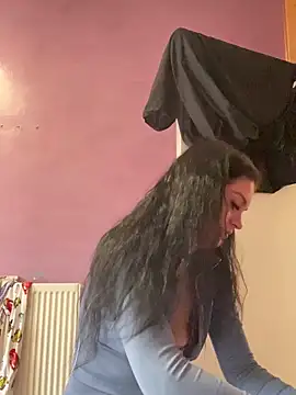 Camwithchlox online show from October 9, 9:18 am