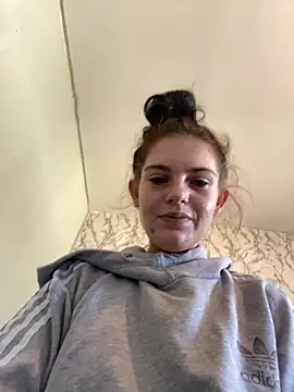 Camwithchlox online show from November 1, 11:56 am