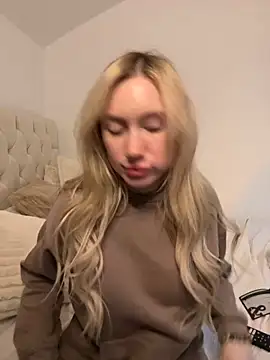 SexySaraxxoo online show from November 20, 9:42 am