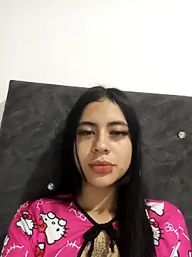 Emma-xoxo online show from September 12, 8:14 am