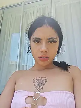 Emma-xoxo online show from September 13, 4:40 pm