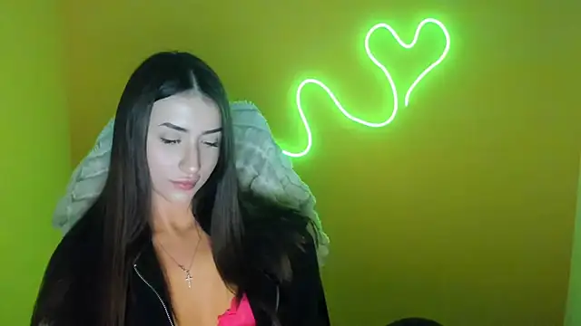 Snapshot of AlisaBubbles chatting on October 31, 6:58 am AlisaBubbles online show from October 31, 6:58 am