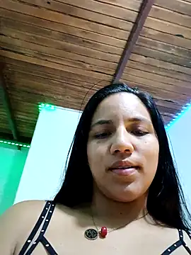 girlpee online show from December 1, 1:05 pm