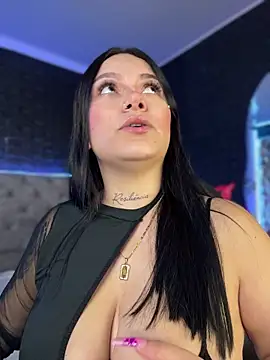 Snapshot of Megaan__More chatting on May 5, 3:03 am Megaan More online show from May 5, 3:03 am