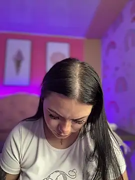 Snapshot of Megaan__More chatting on May 24, 3:22 am Megaan More online show from May 24, 3:22 am