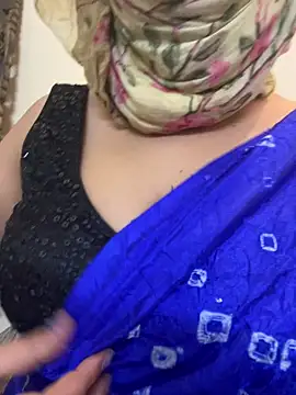 Curvy Soniya online show from September 14, 8:24 am