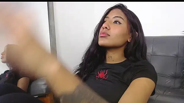 Snapshot of Deysha_Garcias chatting on October 15, 3:23 pm Deysha Garcias online show from October 15, 3:23 pm