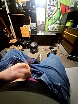 Snapshot of rexcherry69 chatting on October 18, 5:57 pm rexcherry69 online show from October 18, 5:57 pm