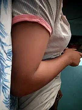 treasure black online show from October 17, 10:29 am