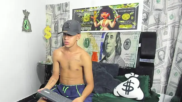 Latin straight0 online show from September 12, 11:59 pm