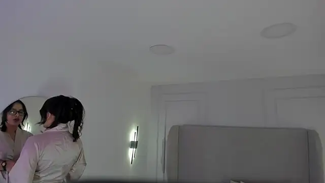 Snapshot of Dream_nena chatting on October 3, 4:09 am Dream nena online show from October 3, 4:09 am