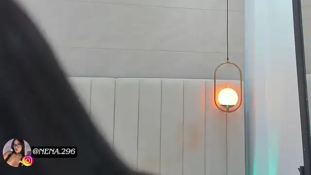 Snapshot of Dream_nena chatting on November 28, 8:11 pm Dream nena online show from November 28, 8:11 pm