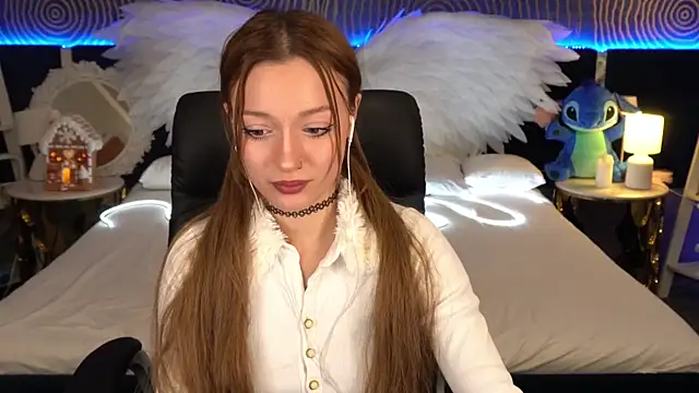 Snapshot of FoxyMayy chatting on November 29, 2:53 pm FoxyMayy online show from November 29, 2:53 pm