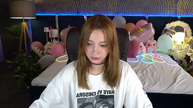 FoxyMayy online show from July 15, 5:45 am