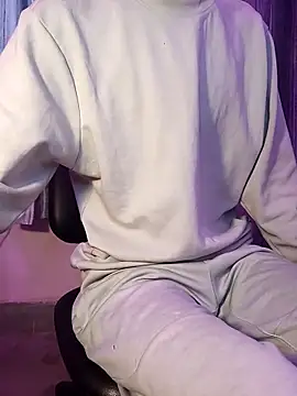 ash706339 online show from December 21, 6:42 am