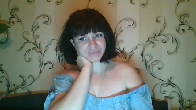 SecretSienna  online show from October 19, 11:38 pm