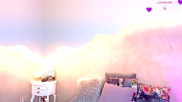 Snapshot of Kloee_12 chatting on October 27, 7:07 pm Kloee 12 online show from October 27, 7:07 pm