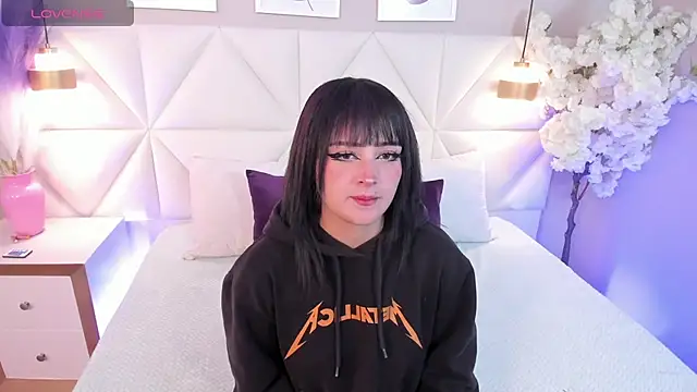 Snapshot of Adara__carter_ chatting on December 15, 3:33 am Adara carter online show from December 15, 3:33 am