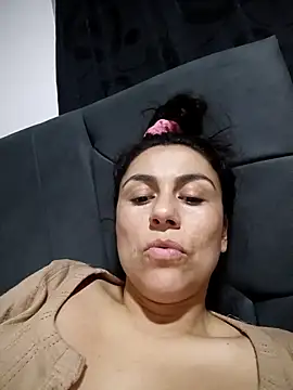 vanessa-titisM online show from March 15, 2:39 am